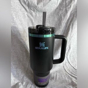 40 oz chroma Stanley